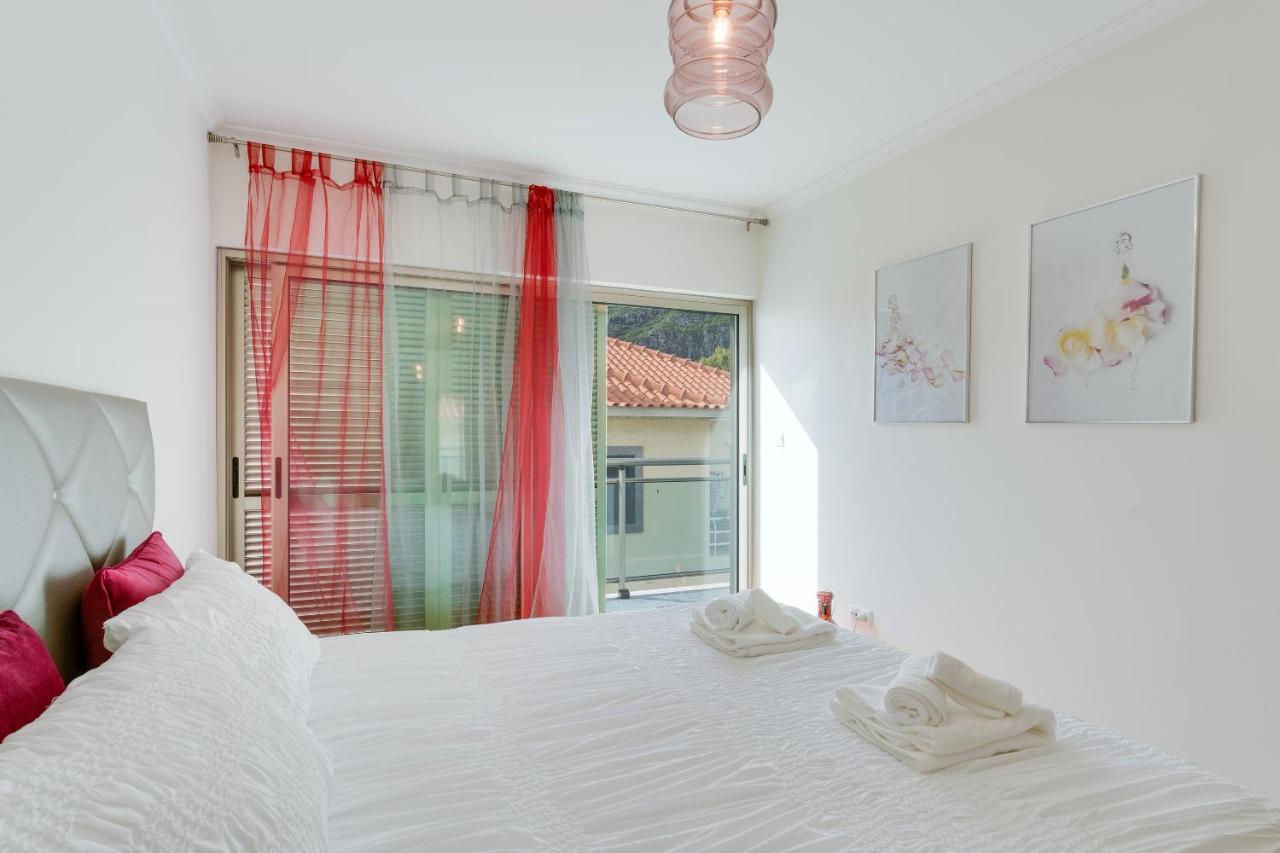 Sunny Beach Machico Apartment By Hr Madeira Exteriör bild
